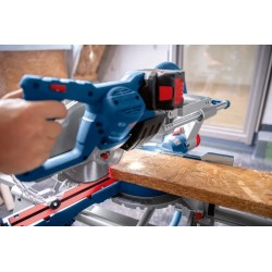 Bosch Profesyonel GCM 18V-216 D Gönye Kesme Makinesi SOLO (Akü ve şarj yoktur) - 0601B51000