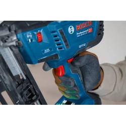 Bosch GNH 18V-64-2 M Akülü Ahşapta Çivi Çakma Tabancası SOLO (Akü ve Şarj Yoktur) - 0601482000